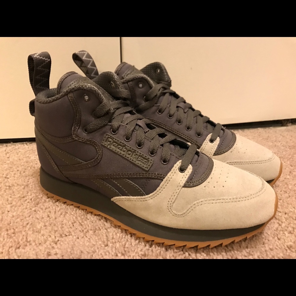 Reebok Classic Mid Ripple Trail Sneaker Boots